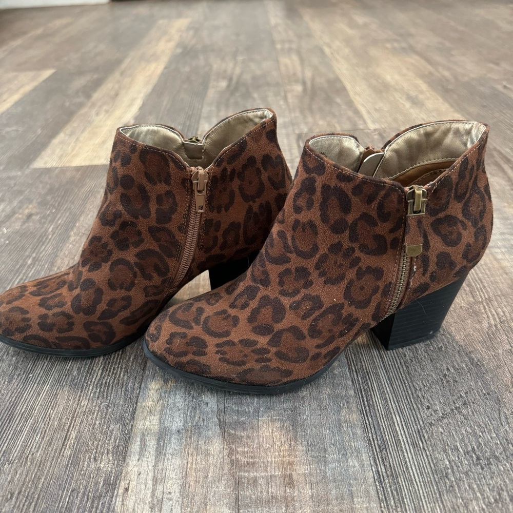 Leopard Booties - Picture 3 of 4